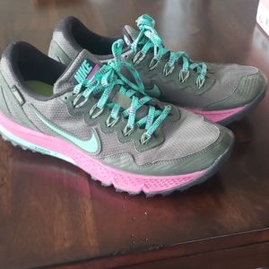 Nike trail running shoes